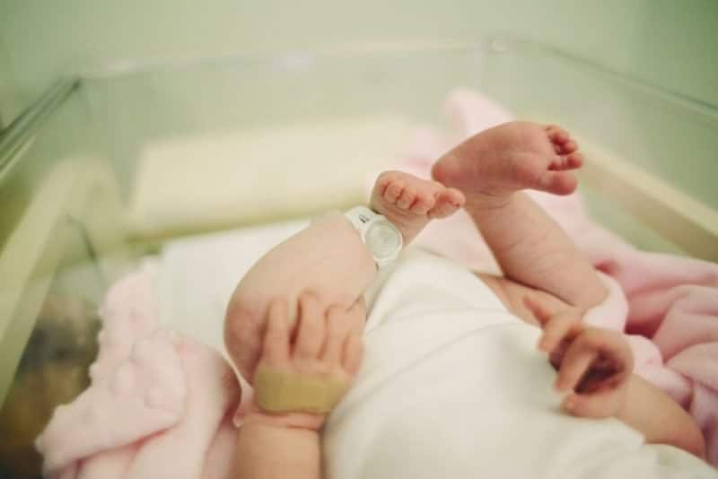 zece nou născuți din timișoara infectați cu coronavirus - testele mamelor sunt negative