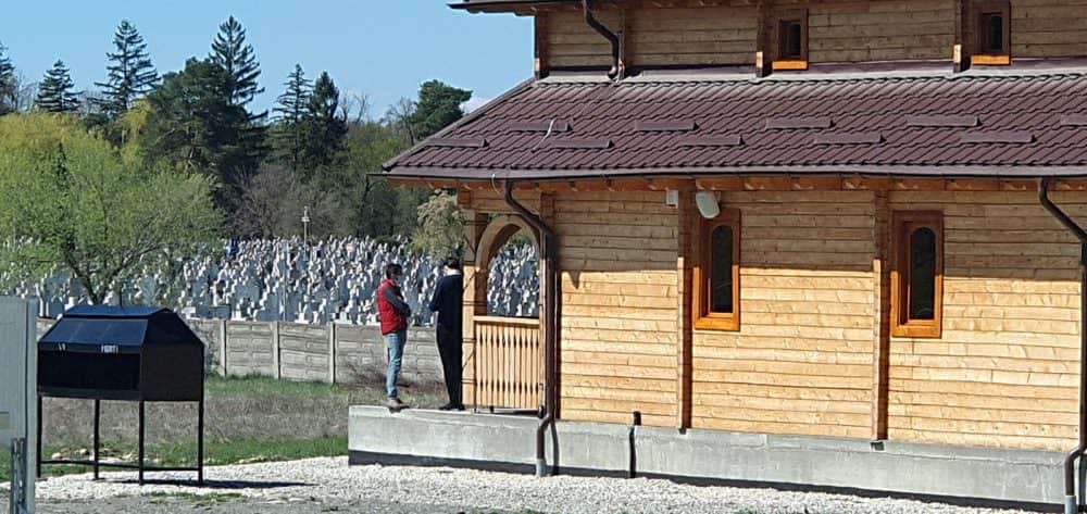 video foto: nu sunt voluntari pentru sfintele paști în cartierul arhitecților - credincioșii, chemați la biserică să își ia paști