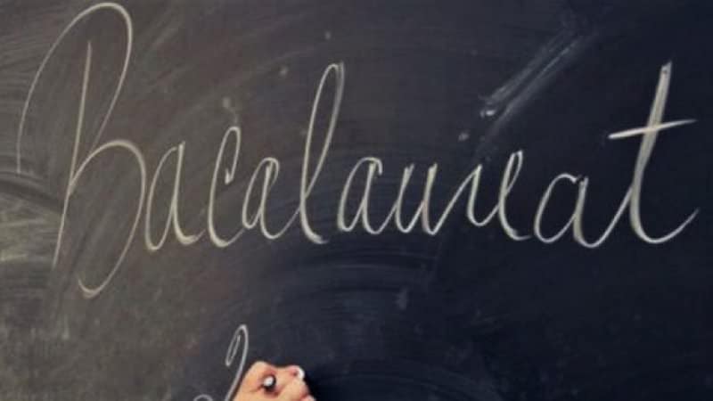 bacalaureat 2020: absolvenții de liceu susțin luni proba scrisă la limba și literatura română