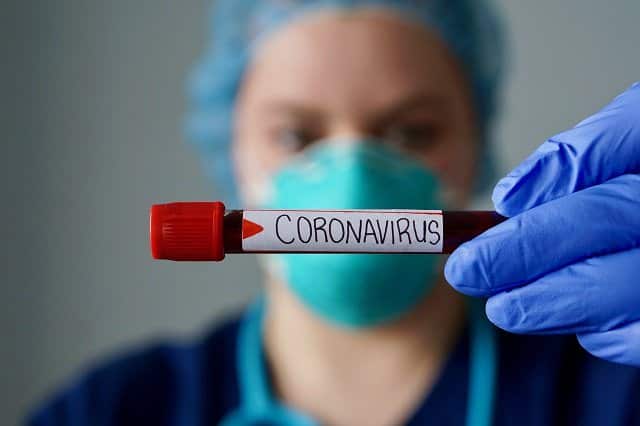 creștere alarmantă a numărului de cazuri de coronavirus în românia - 450 de cazuri noi