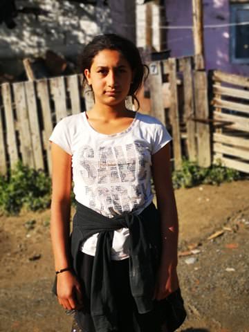 video foto copii flămânzi, mame minore și sărăcie lucie - o sută de familii trăiesc ca în evul mediu la marginea sibiului