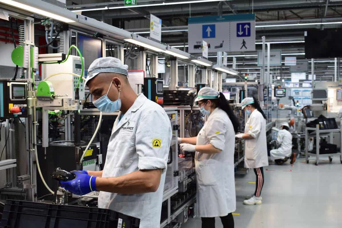 măsurile adoptate de cele mai mari fabrici din sibiu în contextul covid-19 – cum sunt afectați angajații