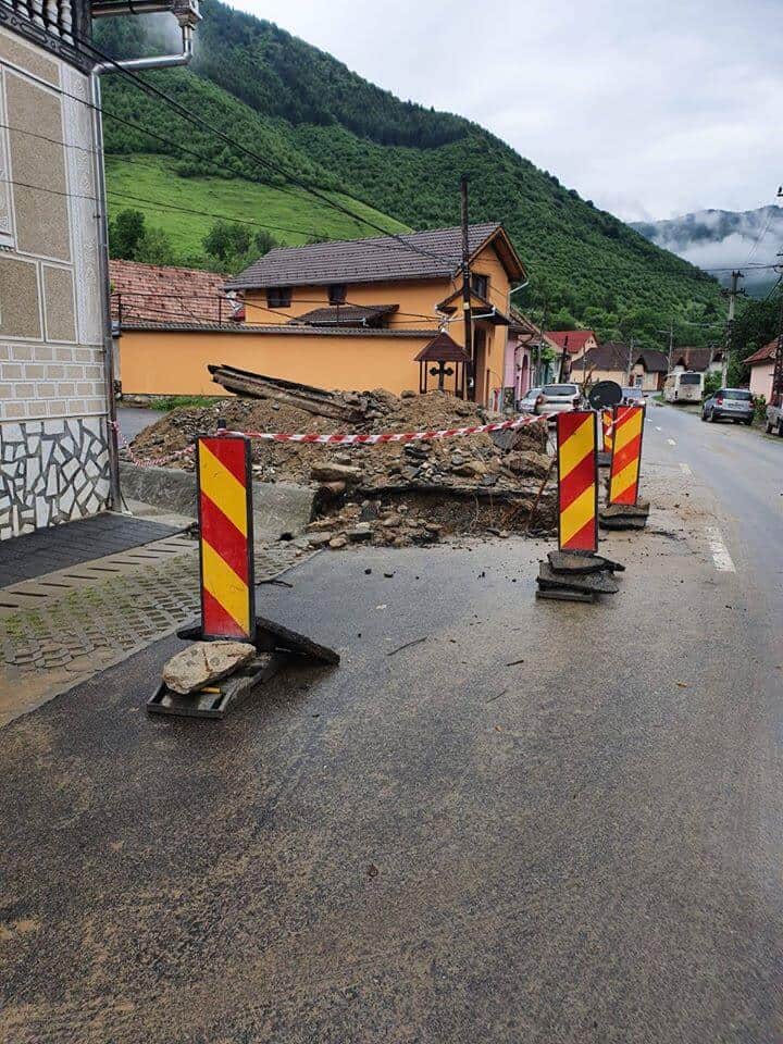 Județul Sibiu primește 4,9 milioane lei pentru refacerea drumurilor afectate de calamitățile naturale