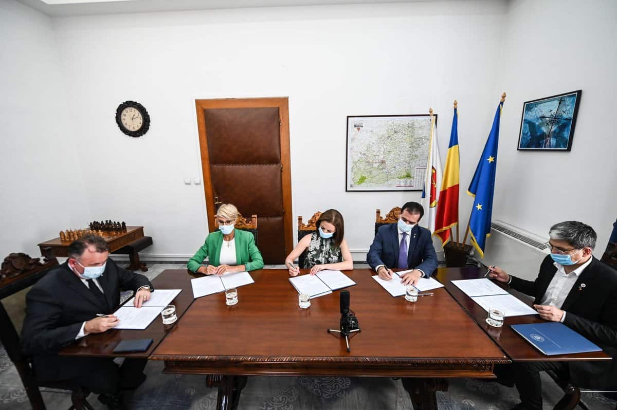 președinta cj sibiu a semnat acordul cu guvernul româniei pentru noul spital județean