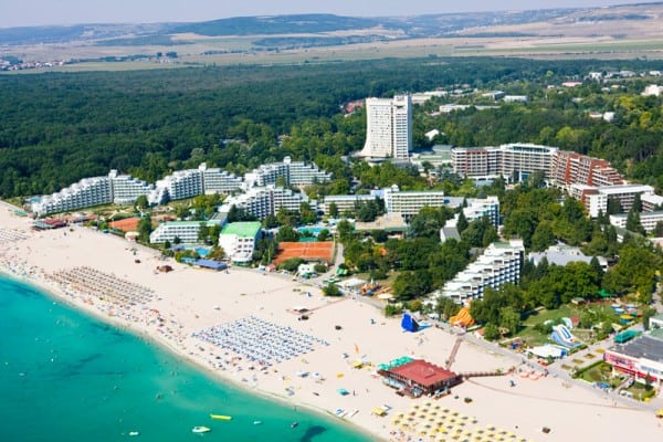 bulgarii încep să închidă hotelurile din cea mai cunoscută stațiune