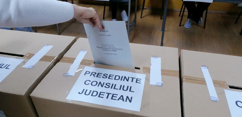 Prezență slabă la vot până la ora 18:00 - Doar 34,41% dintre sibieni au mers la urne