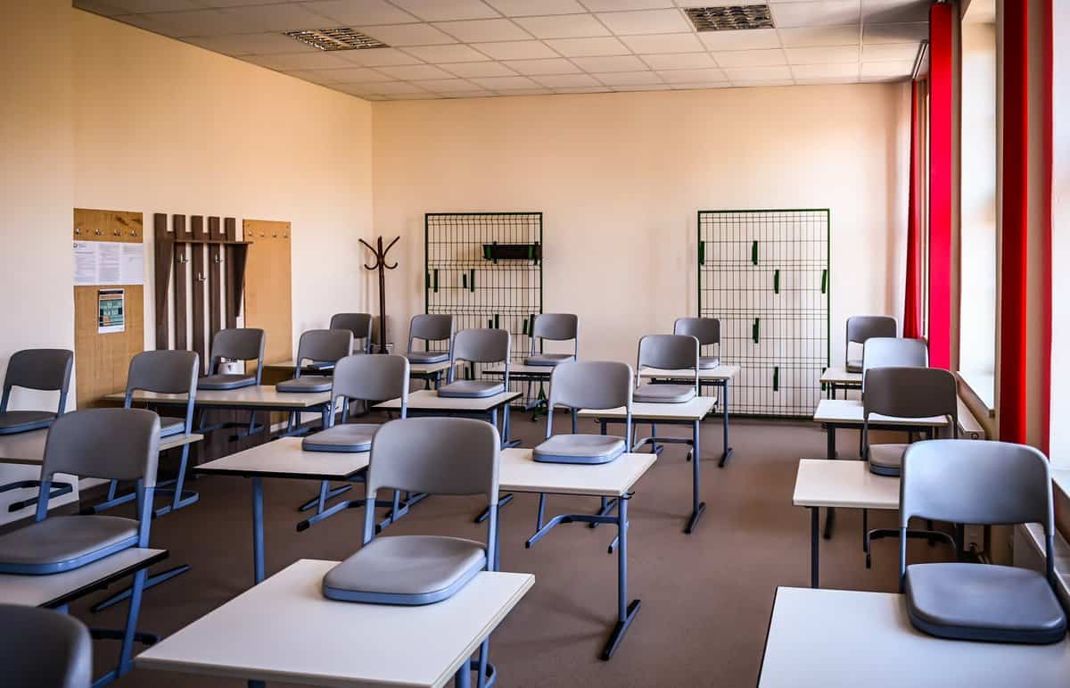 primăria sibiu vine cu clarificări despre școlile care au adoptat scenariul roșu