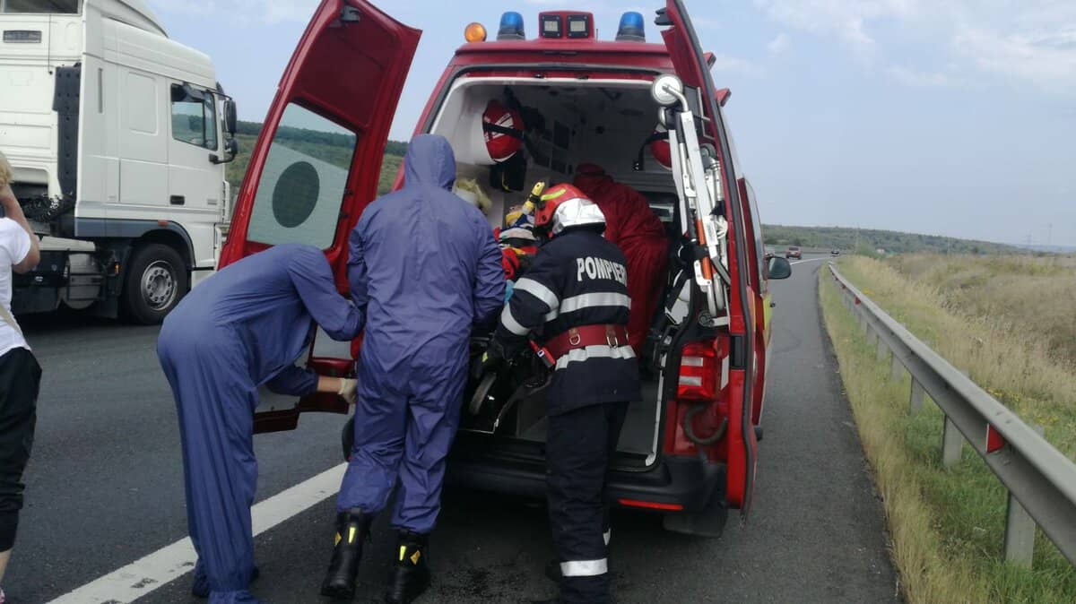 foto: o șoferiță obosită a făcut accident pe autostradă la sibiu