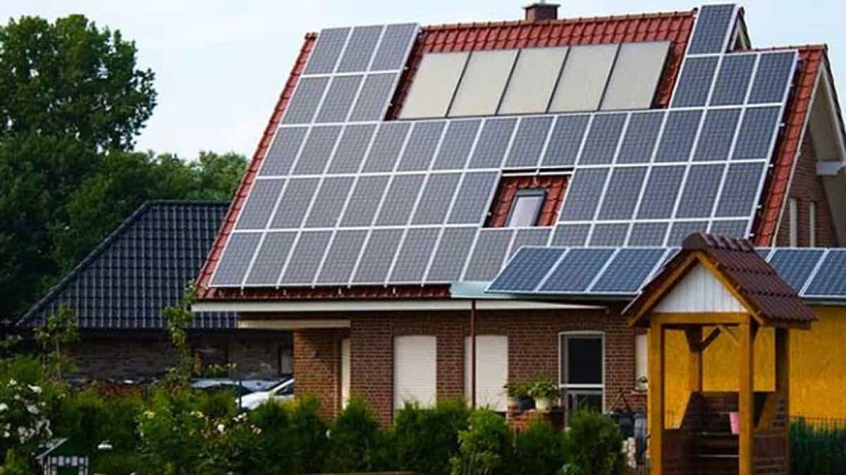 românii pot primi 15.000 de euro pentru a-şi eficientiza energetic locuința