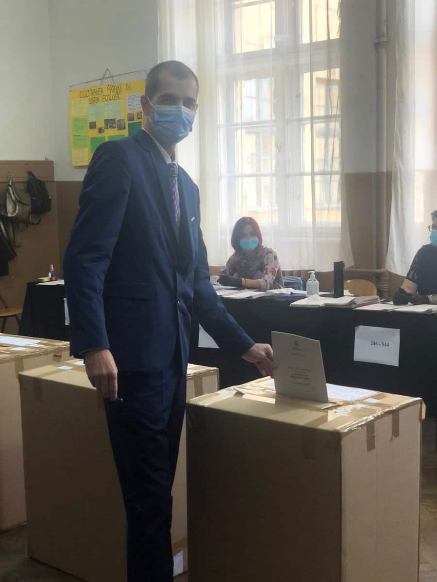 petru florea, candidatul pro românia pentru consiliul județean: "dragi sibieni, vă îndemn să mergeți la vot, pentru că fiecare vot contează"