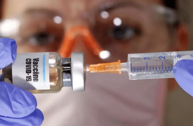 spania ia în calcul administrarea unei a treia doze de vaccin