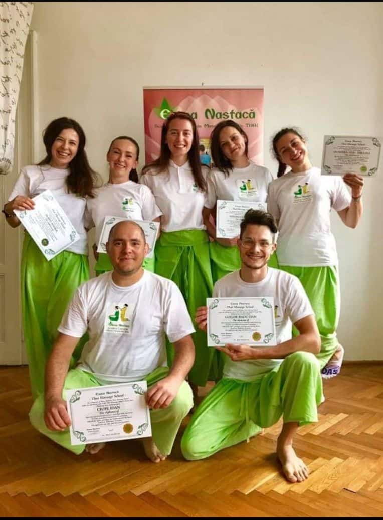 mâinile ei fac artă - terapeutul sibian cu talente ascunse