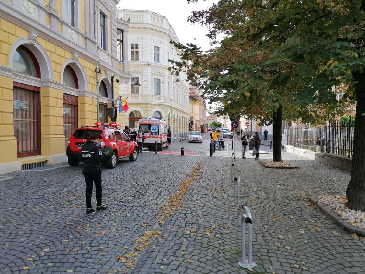 update video foto bombă de război găsită in piața huet - pompierii au închis zona