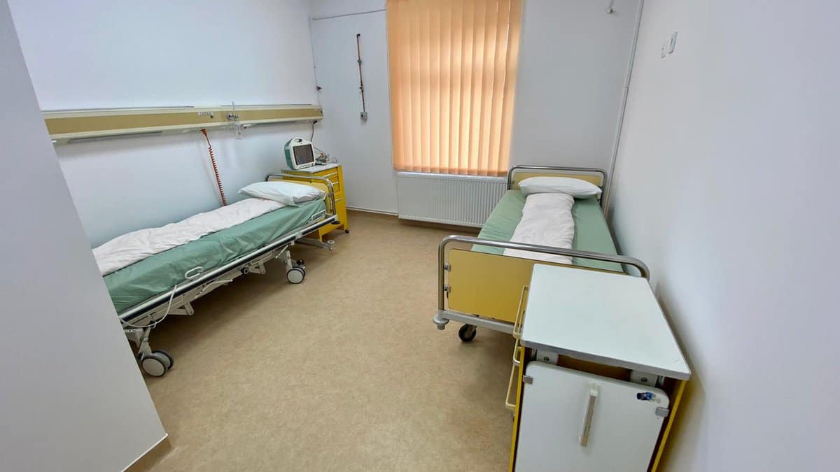 spitalul municipal mediaș primește primii bolnavi de covid - este nevoie de medici pe ati