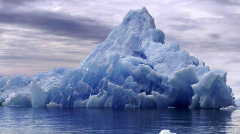 cel mai mare aisberg din lume se îndreaptă către coasta americii