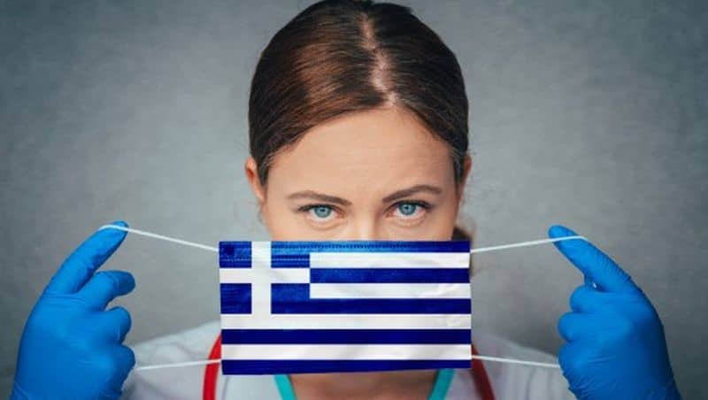 grecia renunță la restricții - masca de protecție nu mai este obligatorie în spațiile închise