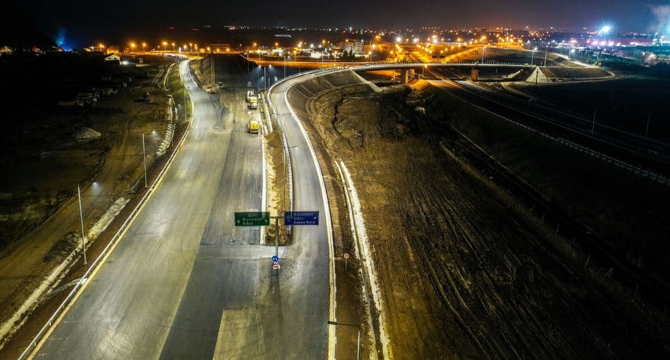 foto - se deschide încă un tronson al autostrăzii care leagă sibiul de cluj, via alba iulia