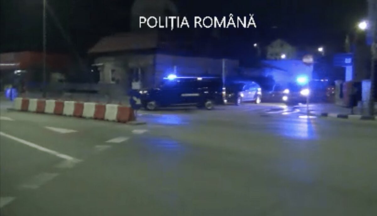 video - percheziții în șapte locații din județul vâlcea - hoții de lemne săltați de mascați