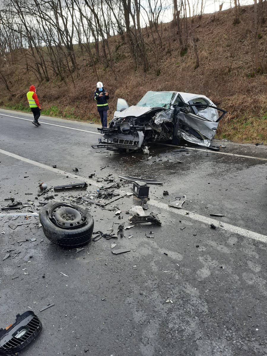 UPDATE VIDEO FOTO Accident pe DN1 la Porumbacu de Jos - Cel puțin trei victime