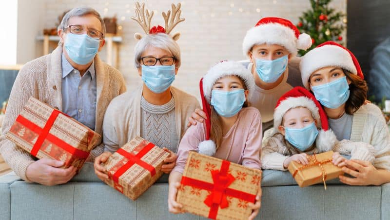 recomandări oms pentru crăciun - fără colindat, cu mască de protecție și slujbe online