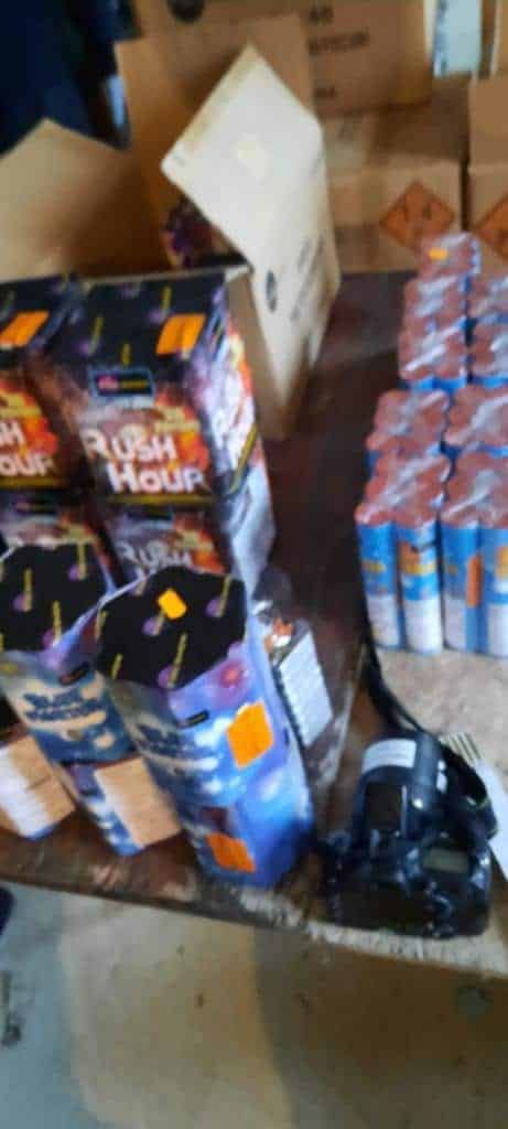 percheziții la agnita - polițiștii au confiscat 170 de kg de artificii