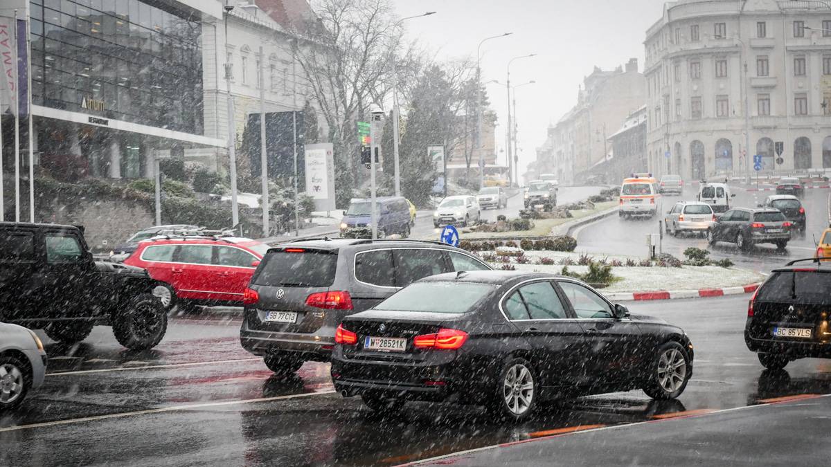 FOTO: Sibiul de poveste - Cum arată orașul după prima ninsoare din acest an