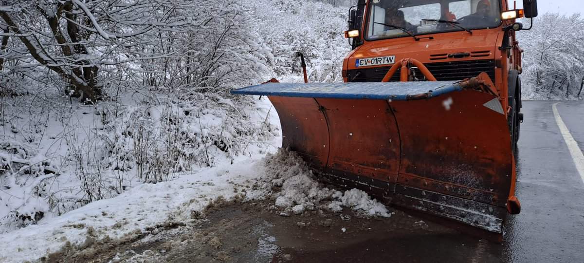 Deszăpezirea în județul Sibiu - Cu câte utilaje se acționează