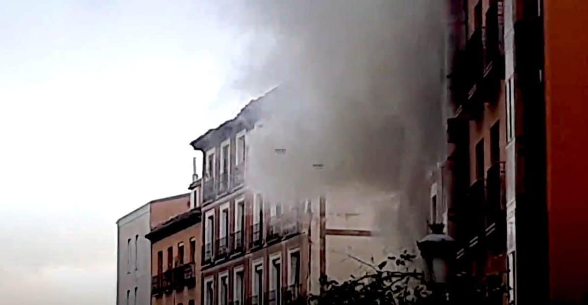 cel puțin doi morți într-o explozie imensă care a distrus o clădire cu opt etaje din madrid