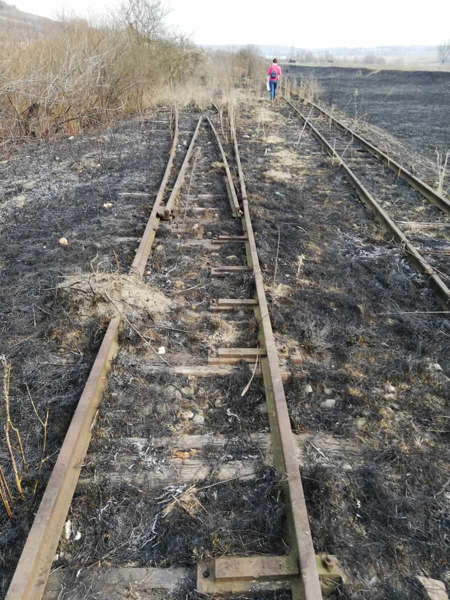 piedici la mocănița de pe valea hârtibaciului - asociația a rămas fără macazurile de la calea ferată
