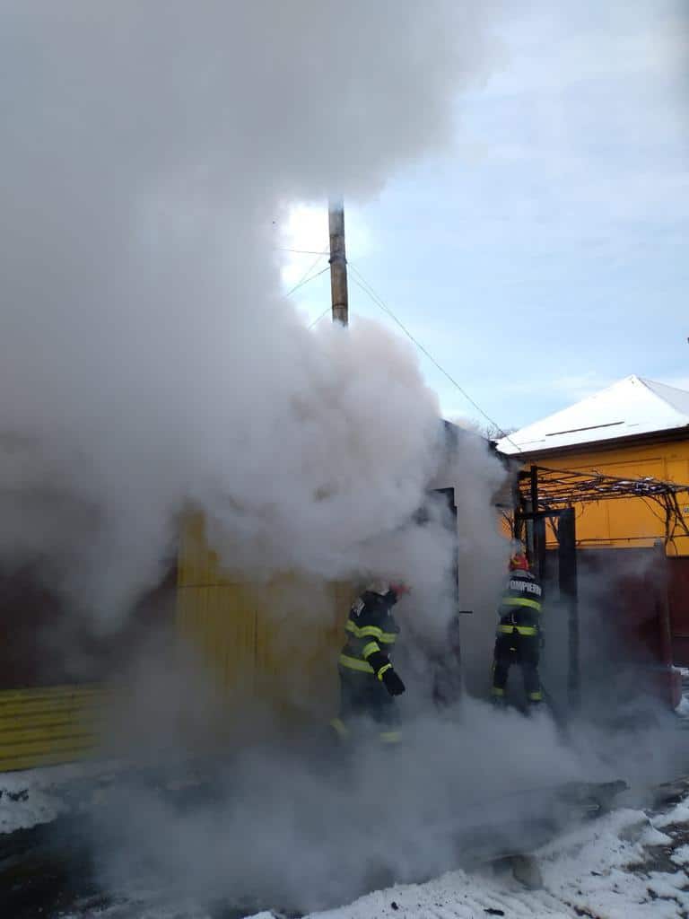 foto: incendiu la mediaș - a luat foc o centrală termică