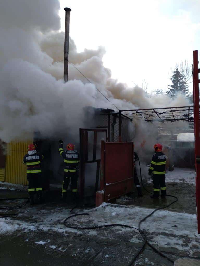 foto: incendiu la mediaș - a luat foc o centrală termică