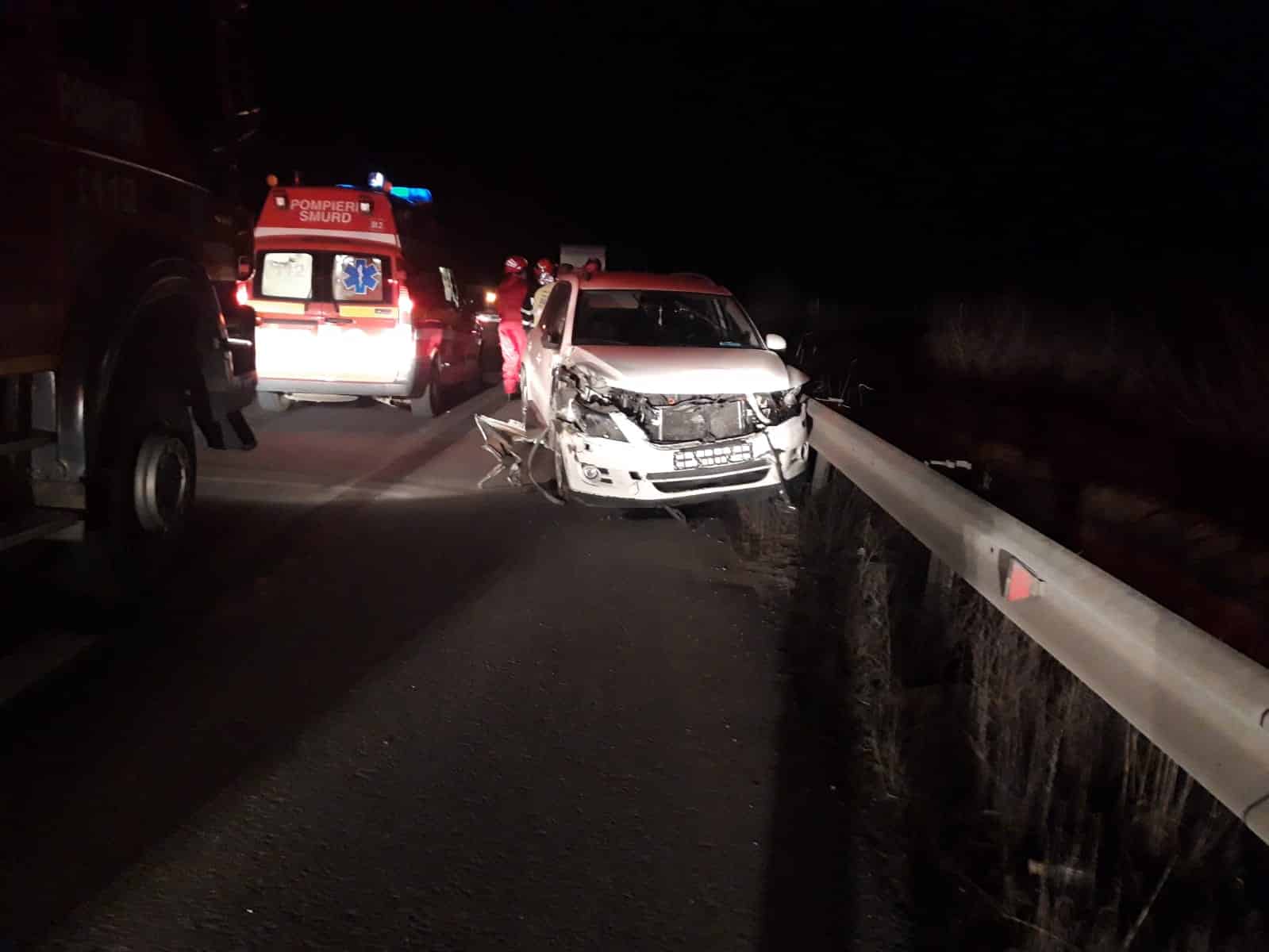 accident în lanț pe autostradă la sibiu - patru mașini și un tir implicate