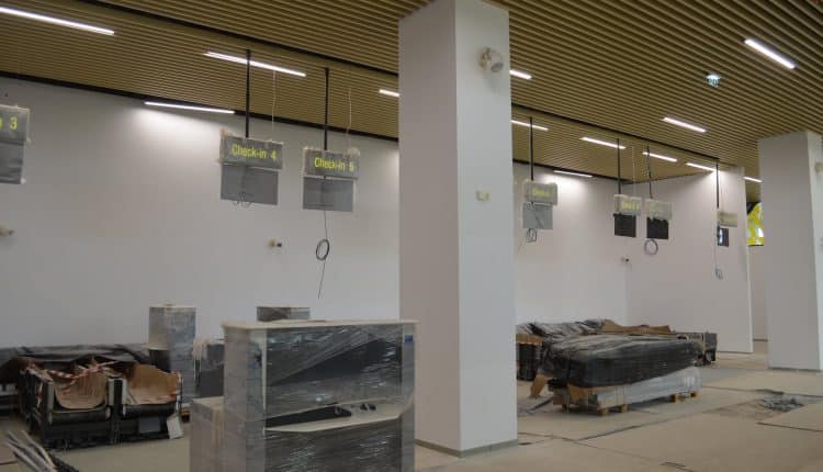 Terminalul Aeroportului Internațional Brașov eclipsează Aeroportul din Sibiu - Detalii și GALERIE FOTO