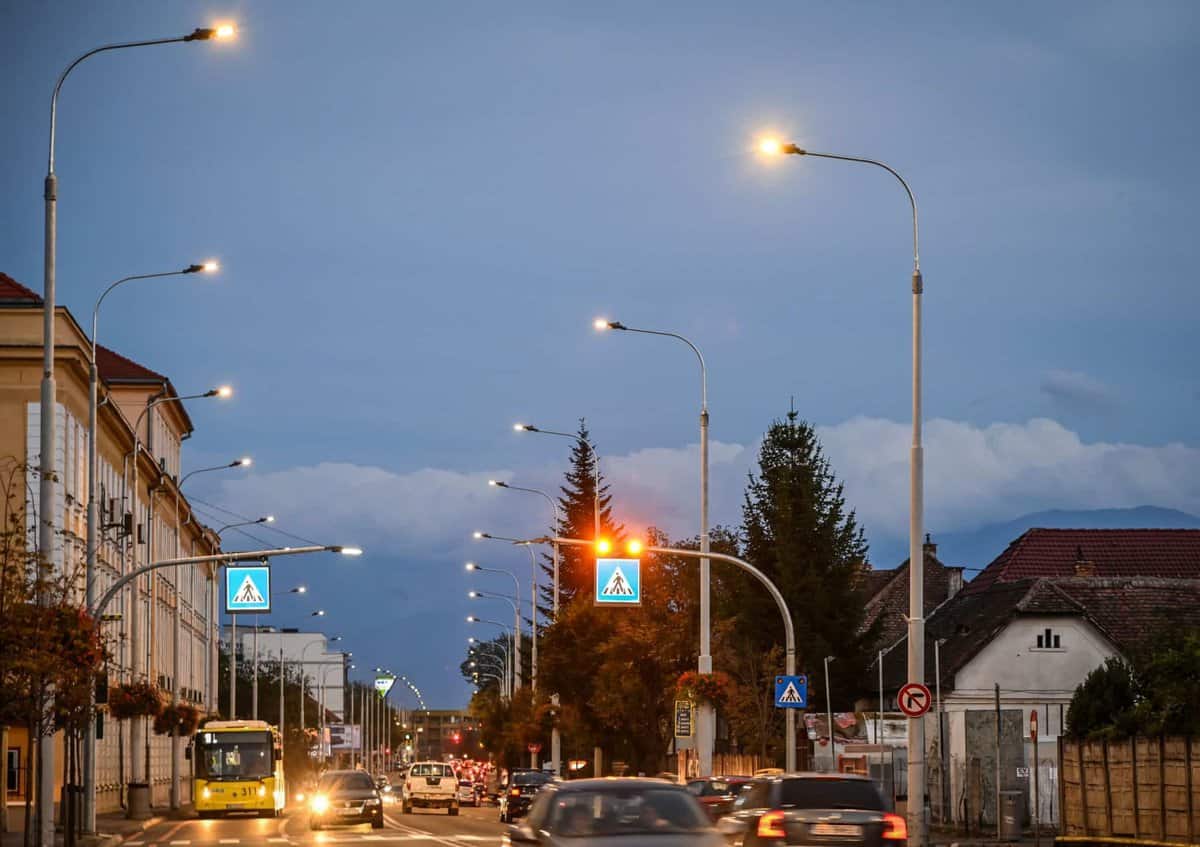 zeci de străzi din sibiu vor avea iluminat eco - primăria investește peste cinci milioane de lei