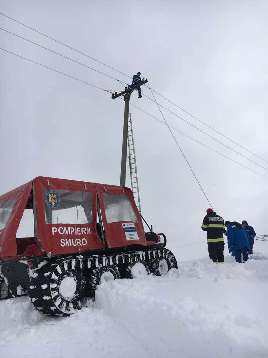 gura râului și păltiniș fără curent - au căzut copaci peste firele de tensiune