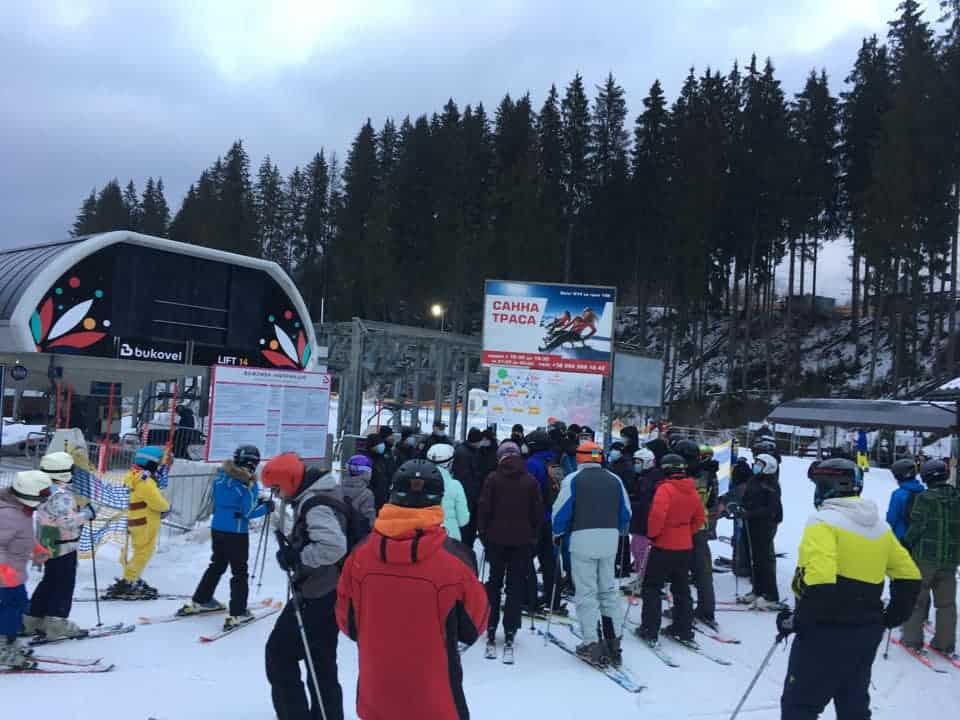 foto - ucraina închide stațiunea bukovel din cauza creșterii alarmante a cazurilor de covid 19