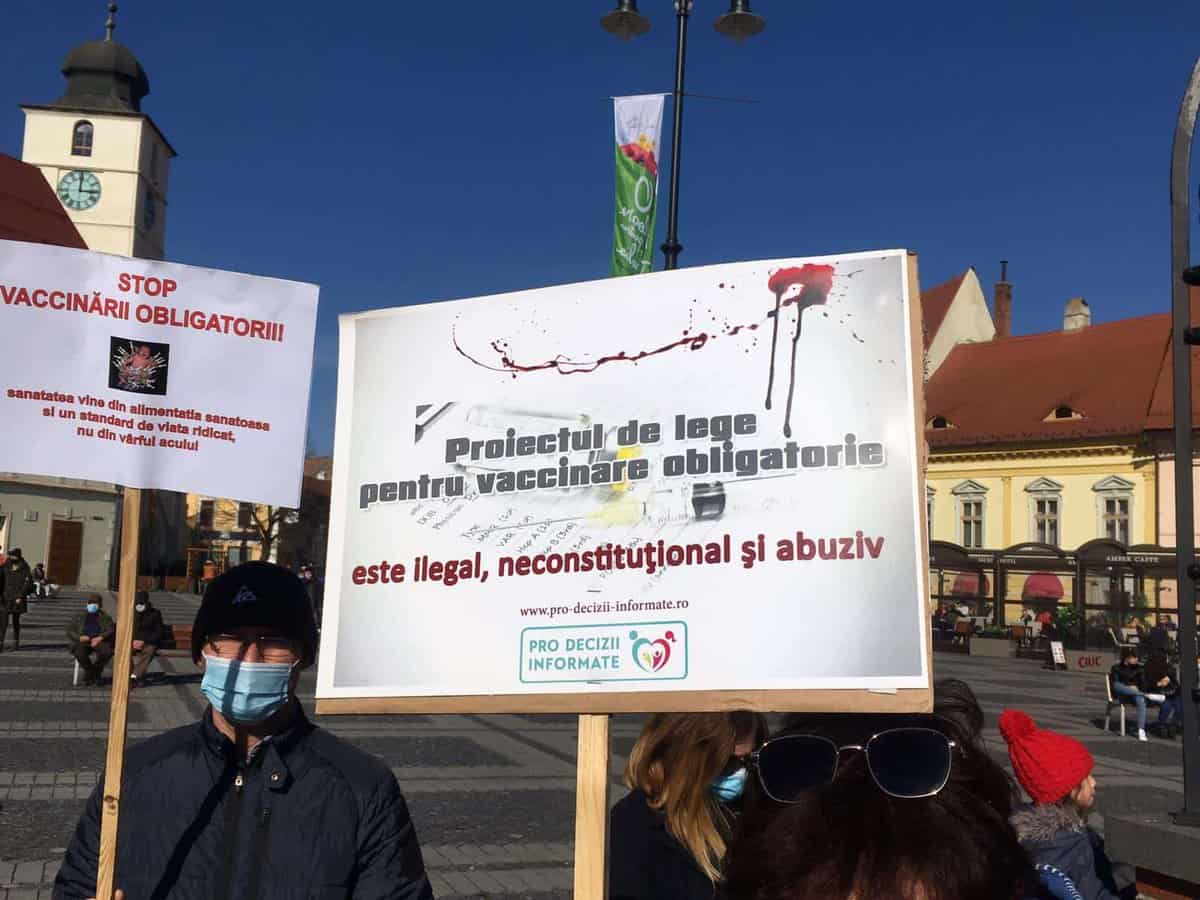 live - protest în piața mare împotriva vaccinării obligatorii - ”copii noștri nu sunt cobaii voștri”