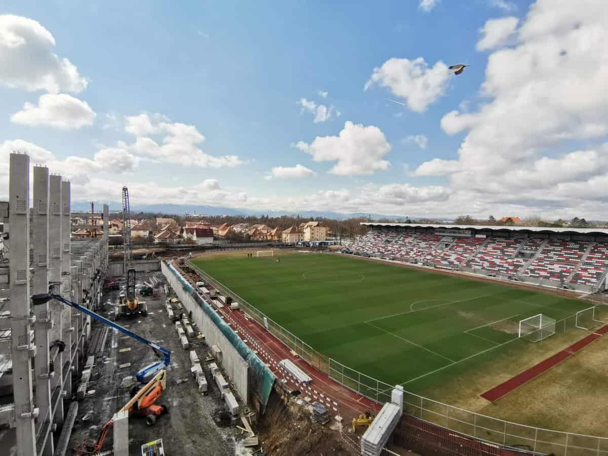 video foto - lucrările de la stadionul municipal - ’’bijuteria’’ de 24 milioane euro prinde contur