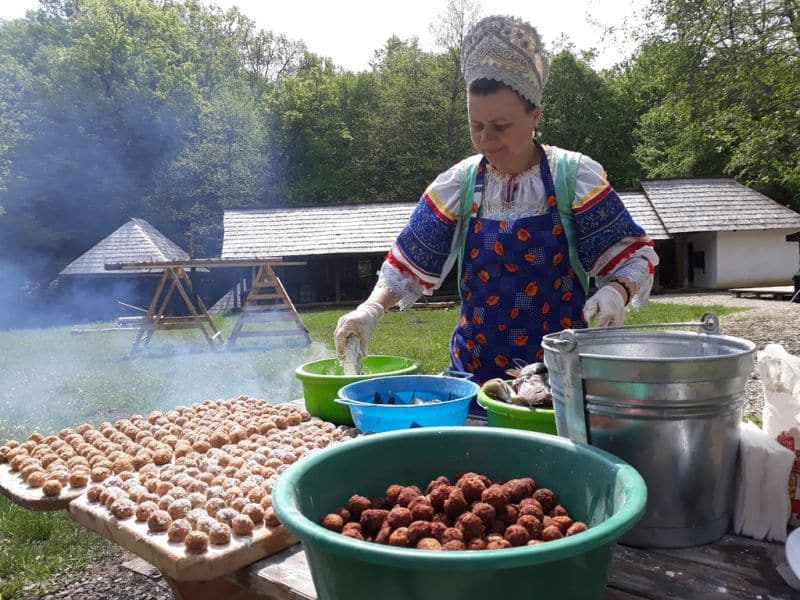 începe sărbătoarea deltei în muzeul din dumbrava - poftiți la mâncăruri din pește