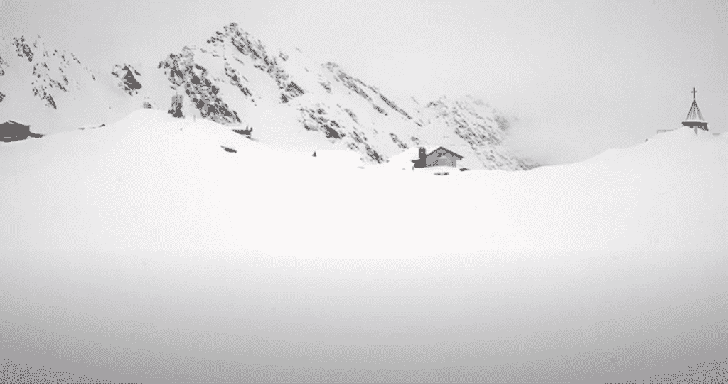 video: zăpadă de aproape trei metri la bâlea lac