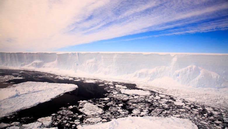 foto video cel mai mare ghețar din lume nu mai există. s-a fragmentat și s-a topit