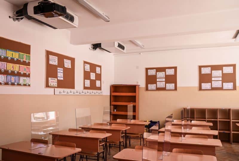 ministerul educației din italia, amendat cu 95.000 euro în urma unui bullying în școală