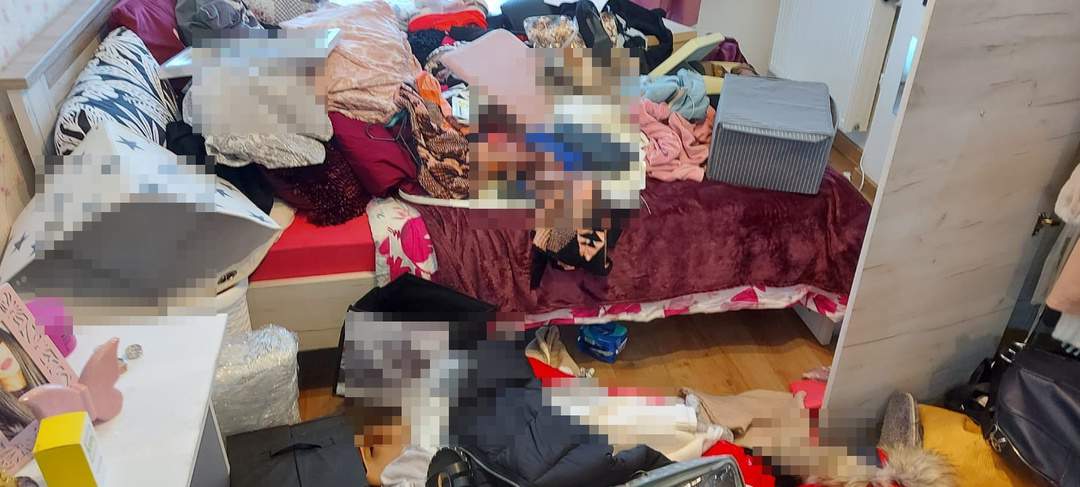 foto: apartament prădat pe doamna stanca - hoții au răvășit totul și au furat bani și bijuterii