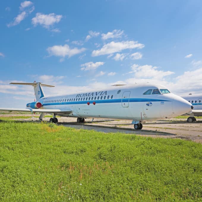 avionul lui nicolae ceaușescu, donat de un colecționar muzeului național al aviației române