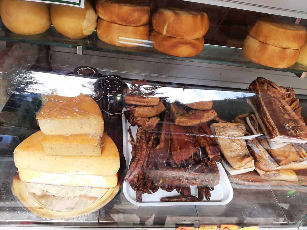 amenzi usturătoare pentru 26 de comercianți din sibiu. alimentele încălcau normele sanitar-veterinare