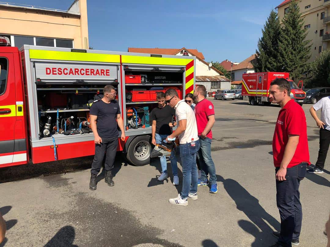 FOTO Atelierele practice pentru volunarii ISU Sibiu din programul "Salvator din pasiune"