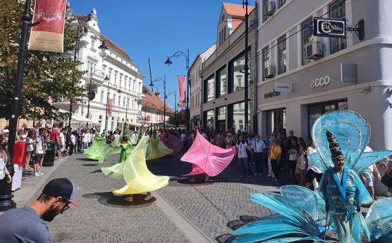 Weekend spectaculos la Sibiu - Începe Festivalul Internațional de Teatru, petreceri în Cotton și sărbătoarea Iei în Muzeul Astra