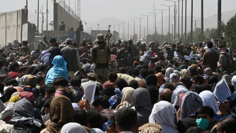 ameninţare teroristă în aeroportul din kabul - sua şi australia au anunţat cetăţenii să îl păsărească