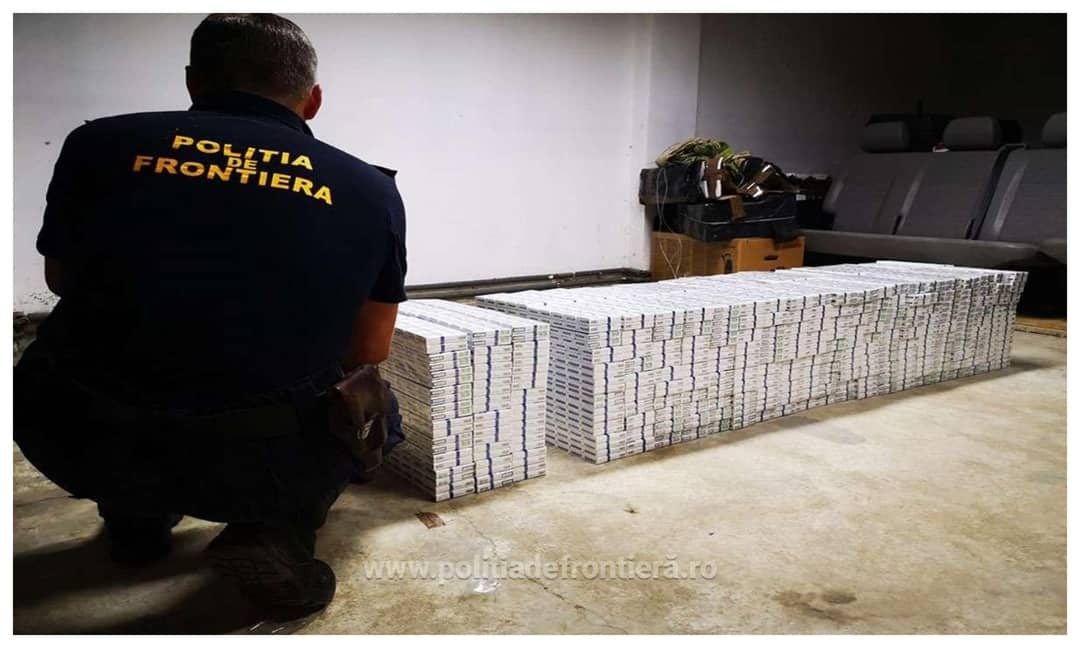 foto focuri de armă pentru oprirea unor contrabandişti - ţigări în valoare de peste 65.000 de lei au fost confiscate