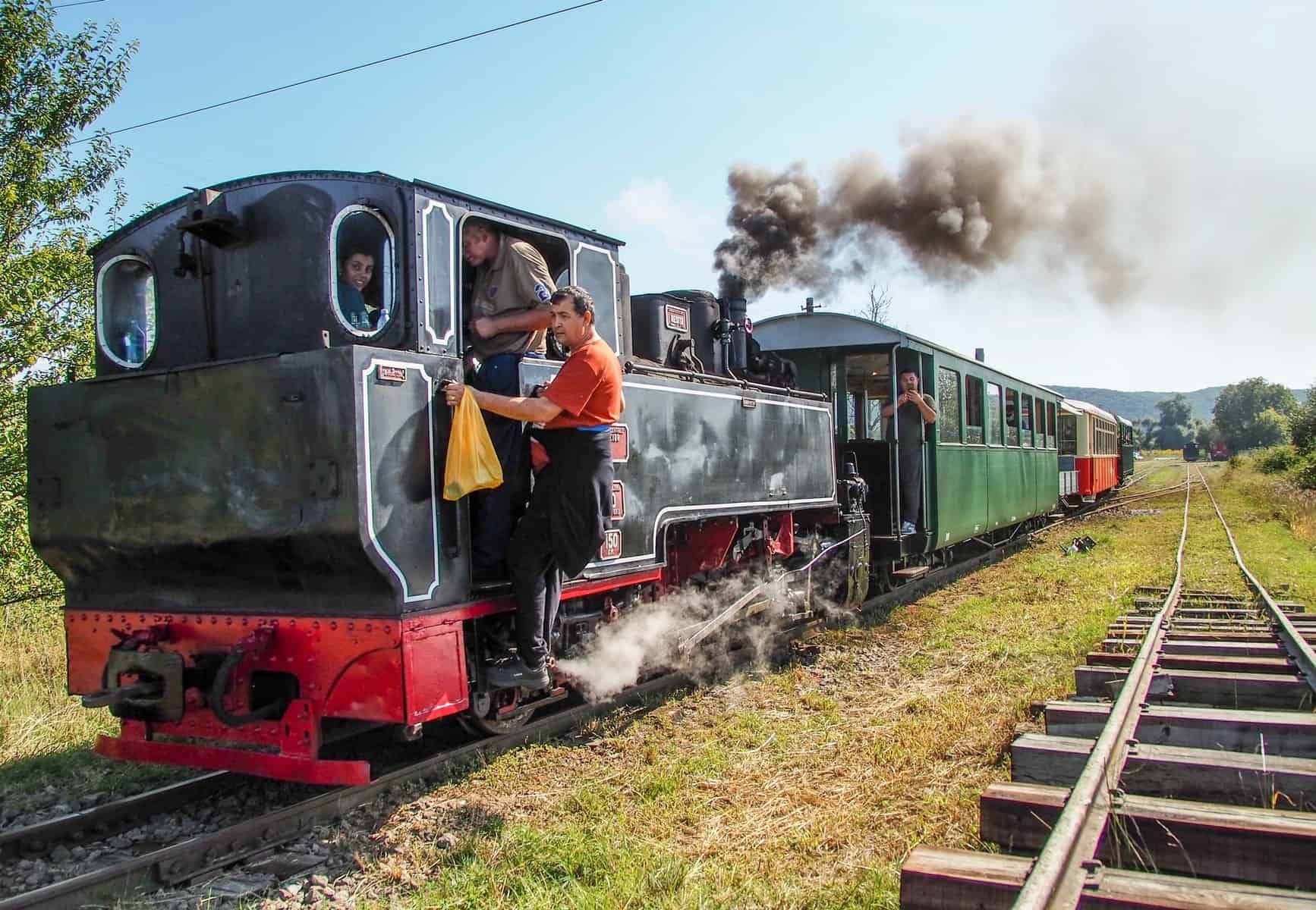 pitoresc, pastoral și rural - expoziție de pictură pe traseul mocăniței